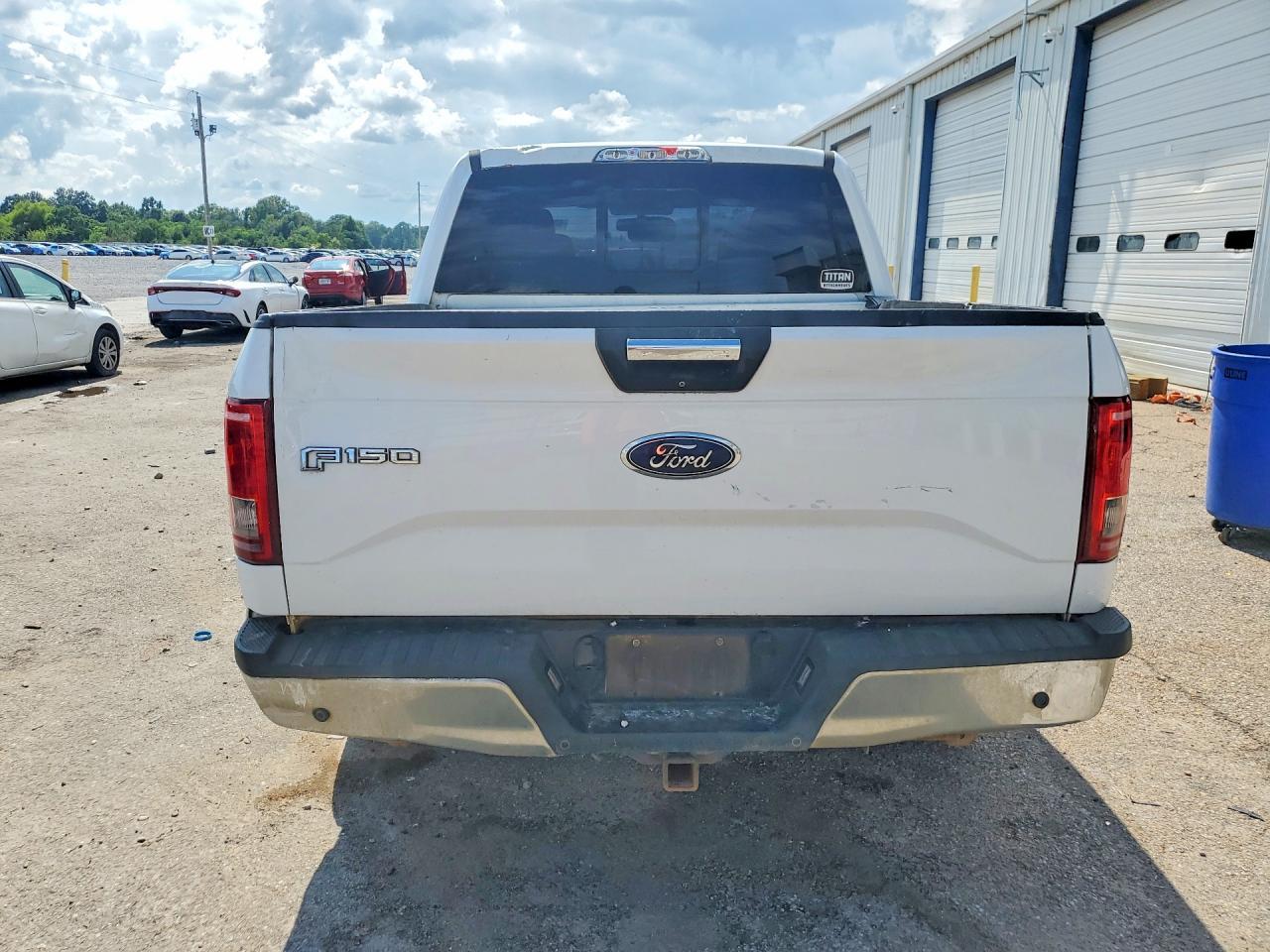 2015 Ford F150 Supercrew - Image 6