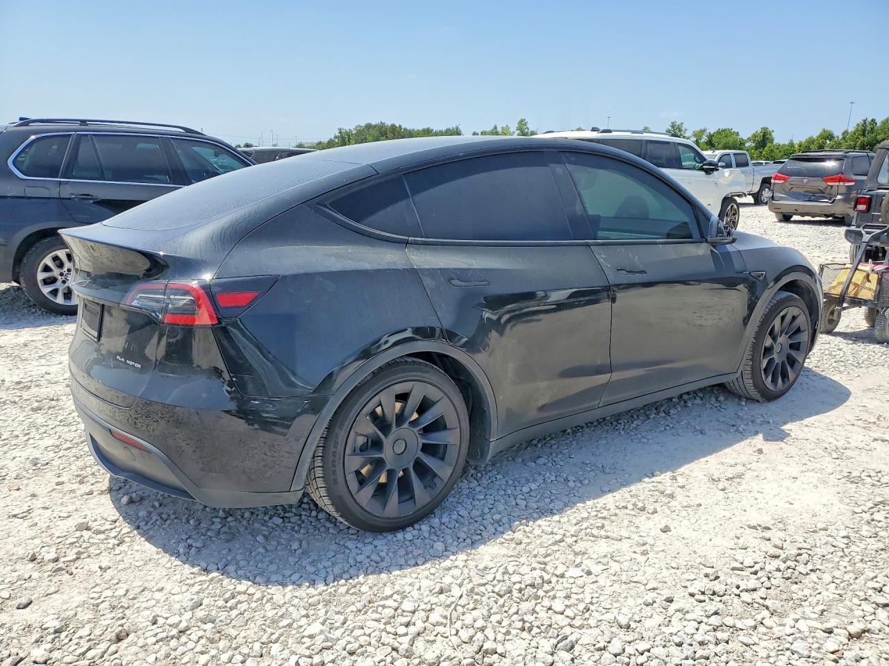 2021 Tesla Model Y - Фото 3