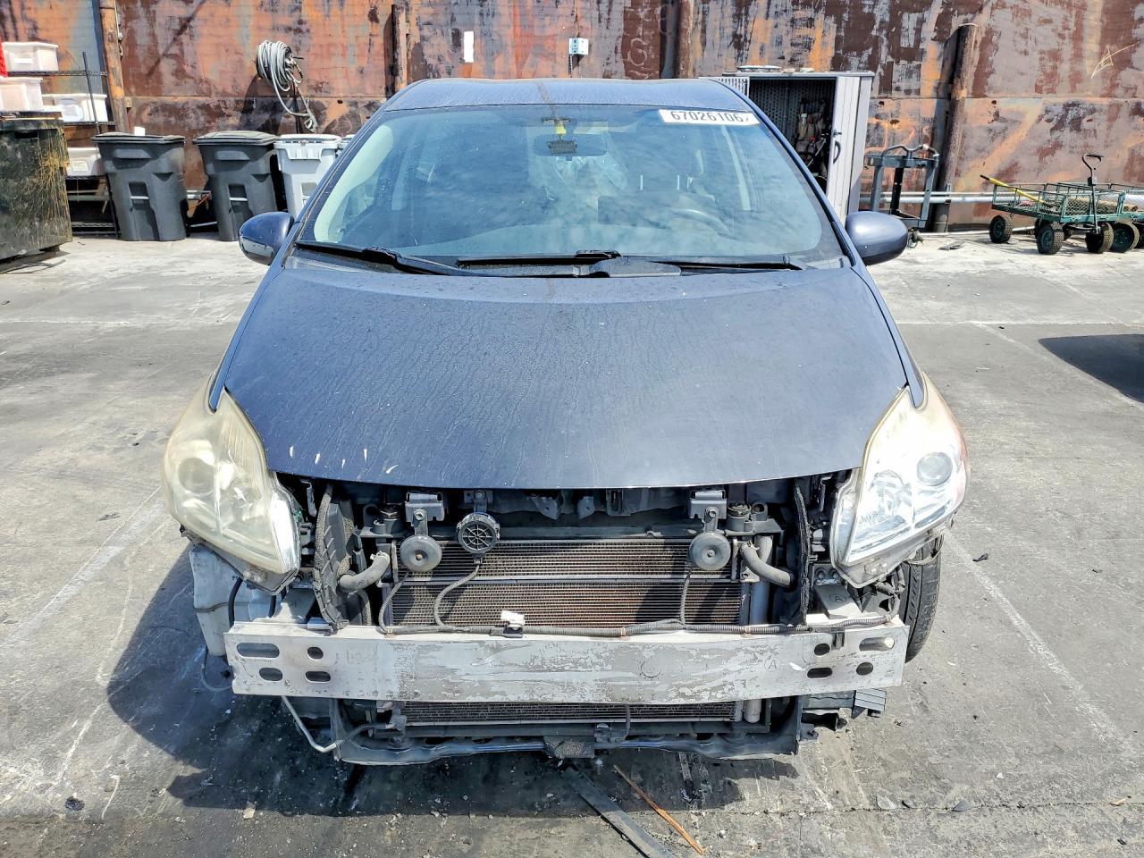 2015 Toyota Prius Two - Фото 5