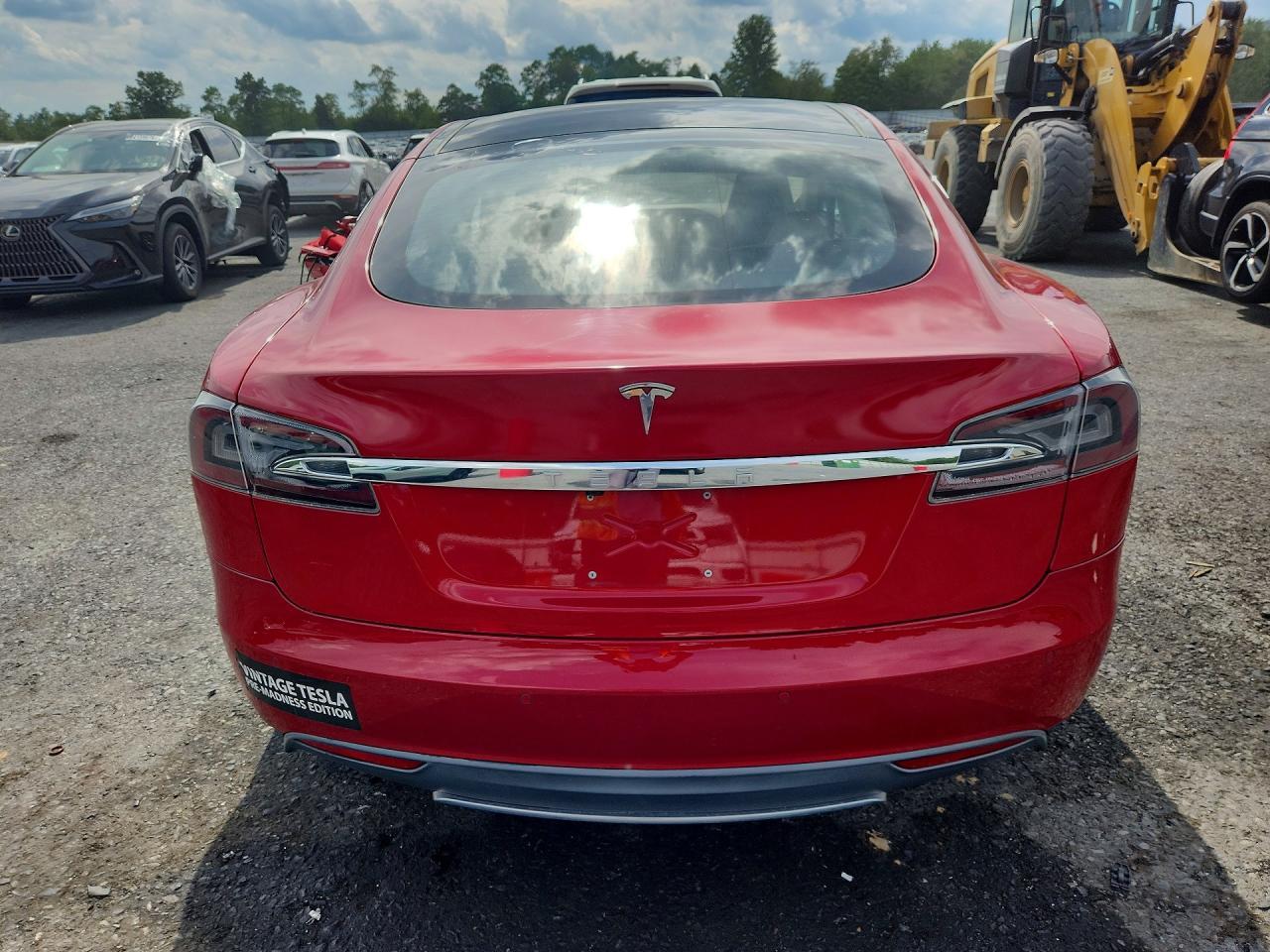 2014 Tesla Model S - Фото 6