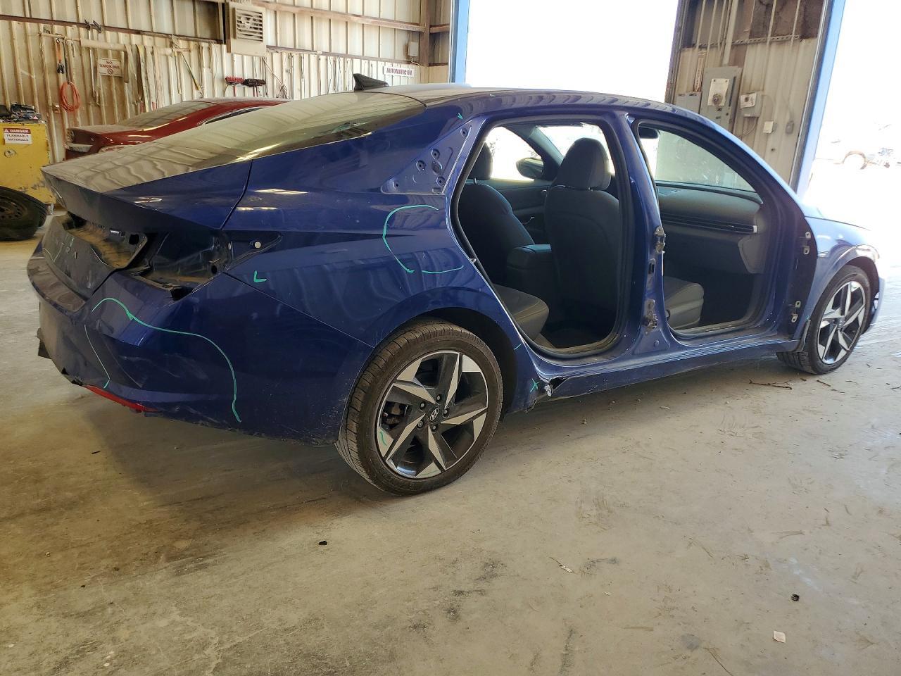 2023 Hyundai Elantra Sel - Image 3