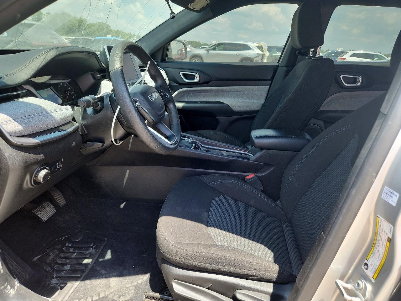 2025 Jeep Compass Sport - Фото 7