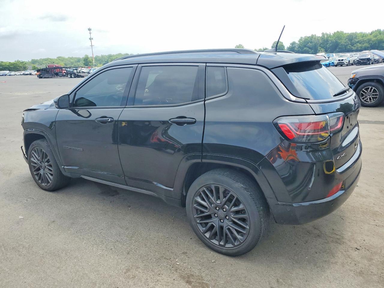 2022 Jeep Compass Limited - Фото 2