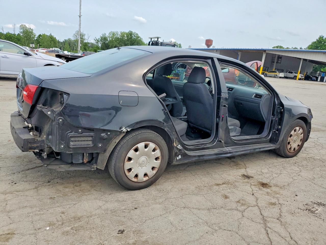 2013 Volkswagen Jetta Base - Фото 3