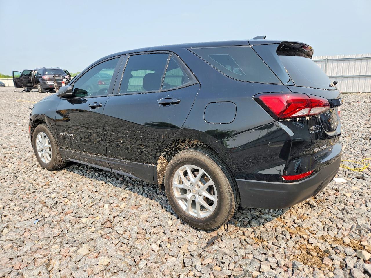 2024 Chevrolet Equinox Ls - Фото 2