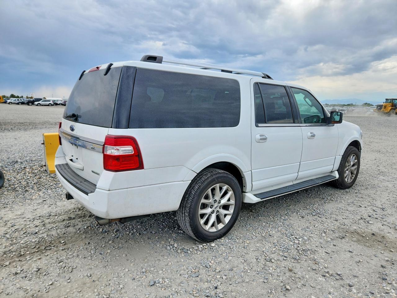 2017 Ford Expedition El Limited - Image 3