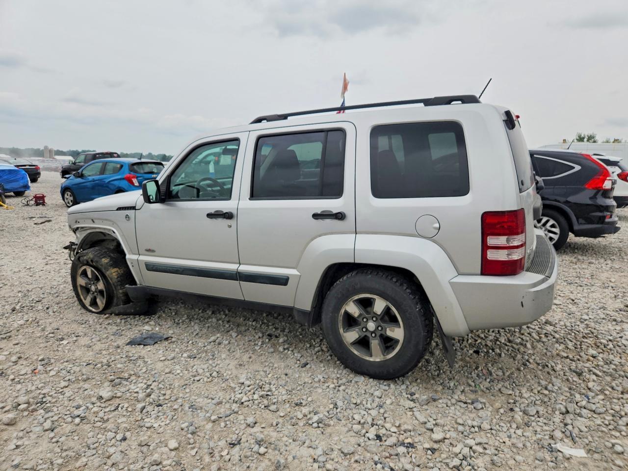 2008 Jeep Liberty Sport - Фото 2