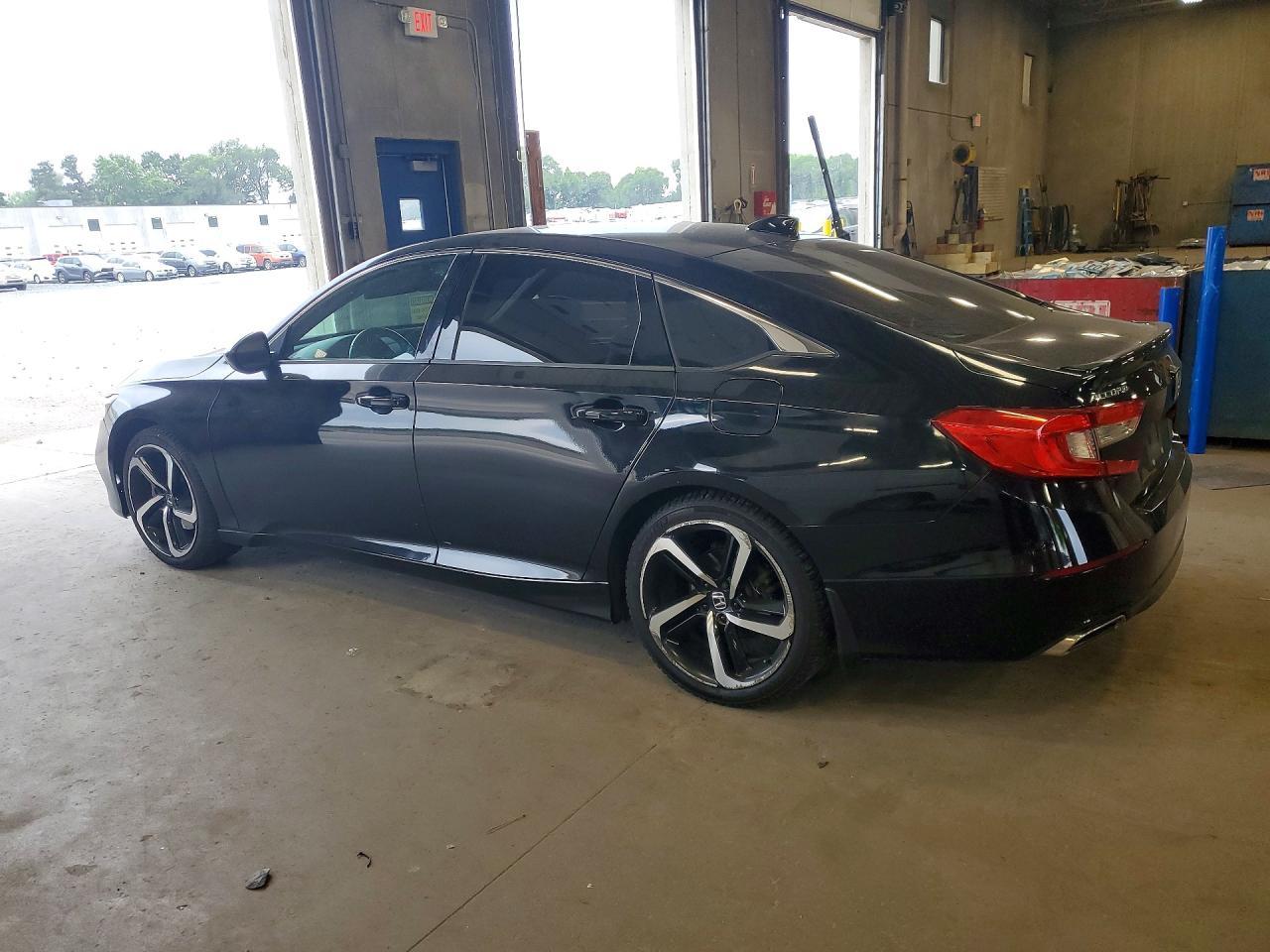 2018 Honda Accord Sport - Фото 2