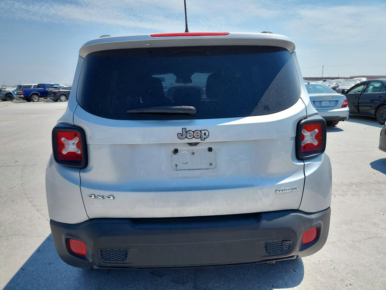 2016 Jeep Renegade Latitude - Фото 6