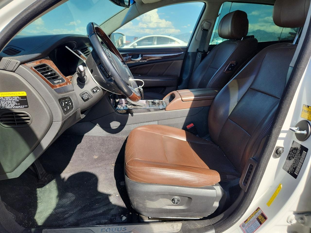 2014 Hyundai Equus Gls (Middle Level) - Image 7