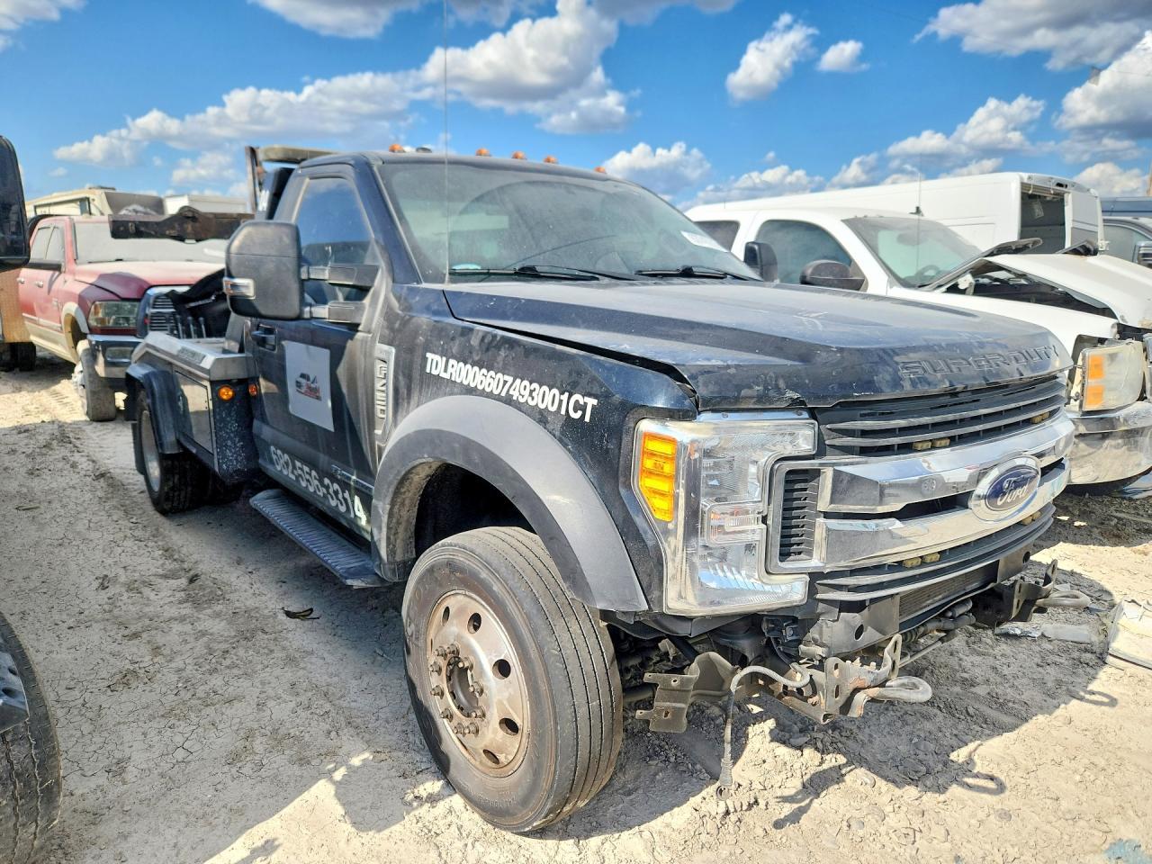 2017 Ford F450 Super Duty Tow Truck - Фото 4