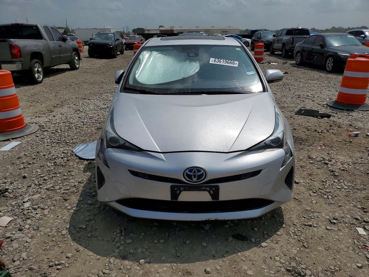 2018 Toyota Prius Four - Image 5