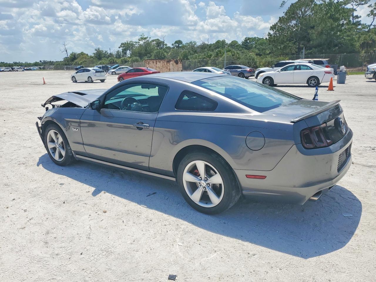 2013 Ford Mustang Gt - Фото 2