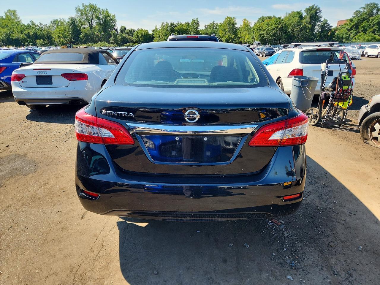 2015 Nissan Sentra S - Image 6