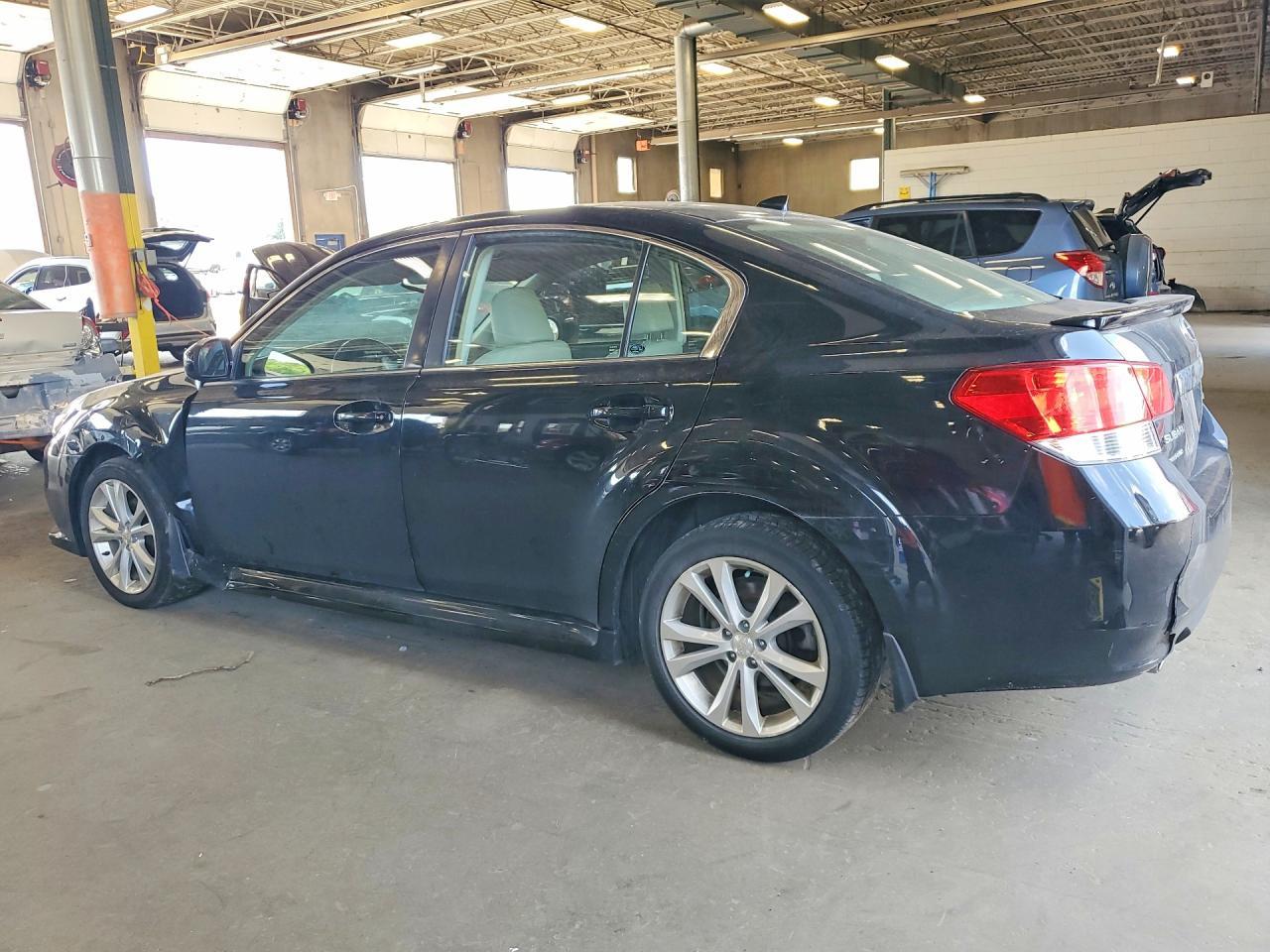 2014 Subaru Legacy 2.5I Limited - Фото 2