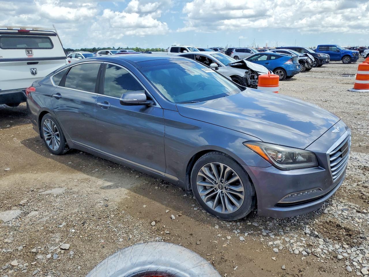 2016 Hyundai Genesis 3.8L - Фото 4