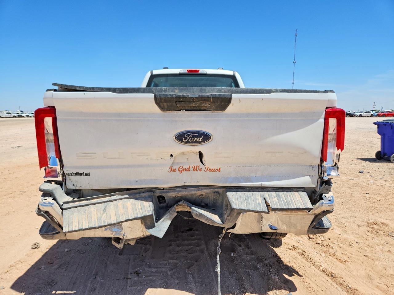2026 Ford F250 Super Duty - Фото 6