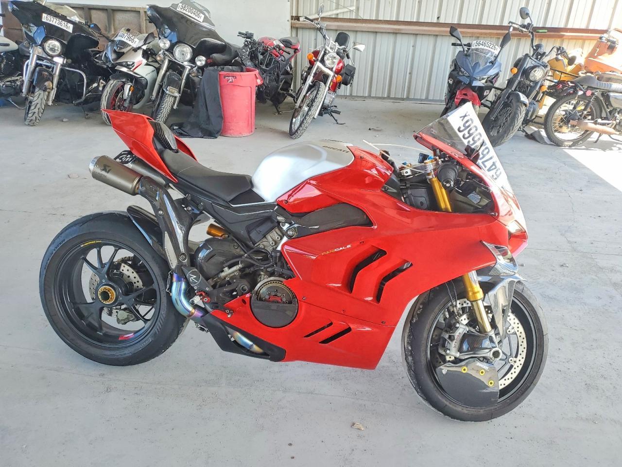 2023 Ducati Panigale V4 R