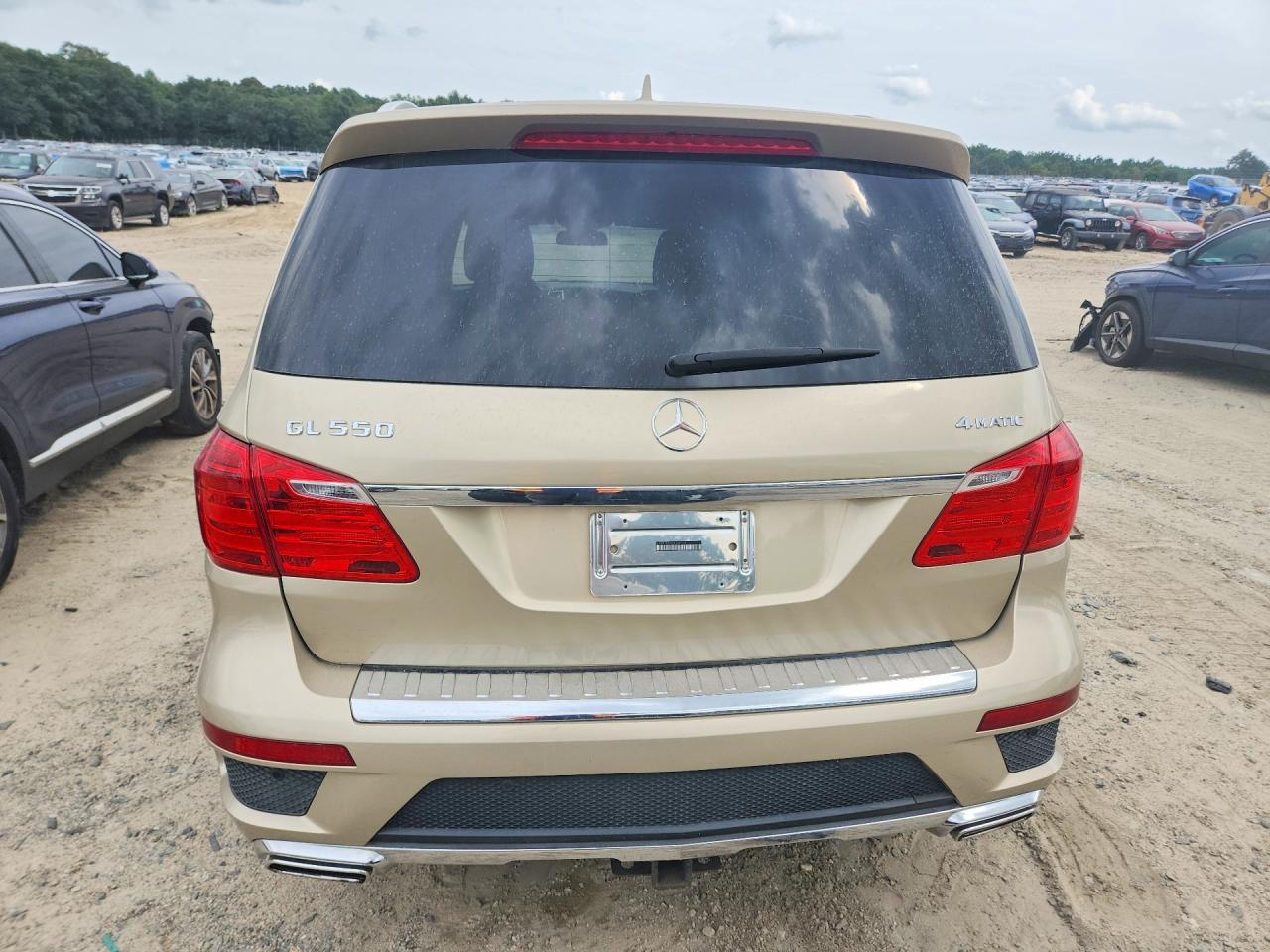 2013 Mercedes-Benz Gl 550 4Matic - Image 6