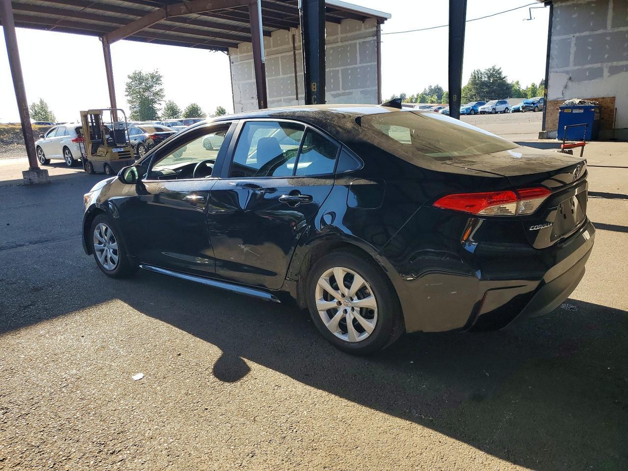 2024 Toyota Corolla Le - Фото 2