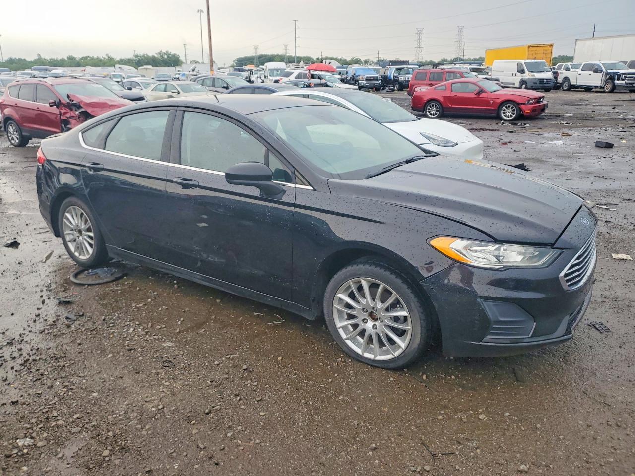 2020 Ford Fusion Se - Фото 4