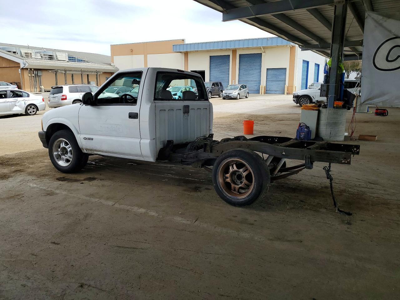 1997 Chevrolet S Truck S10 - Фото 2