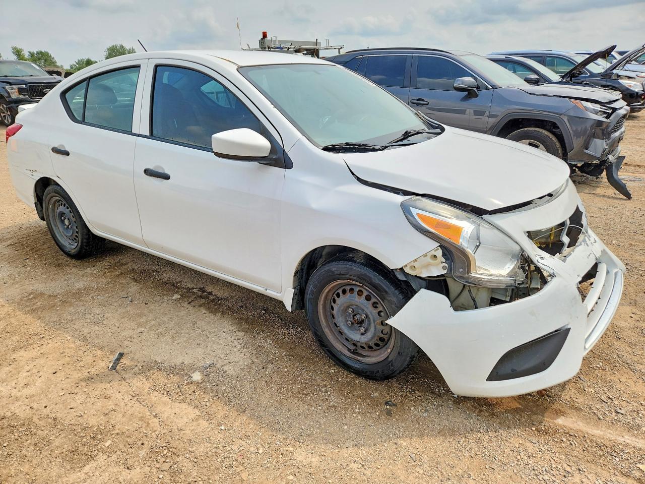 2018 Nissan Versa S Plus - Фото 4