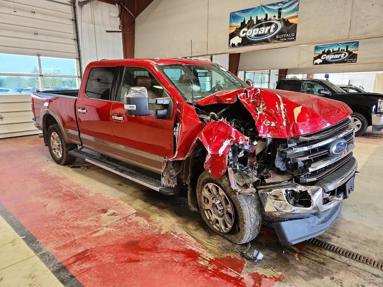 2022 Ford F250 Super Duty - Фото 4