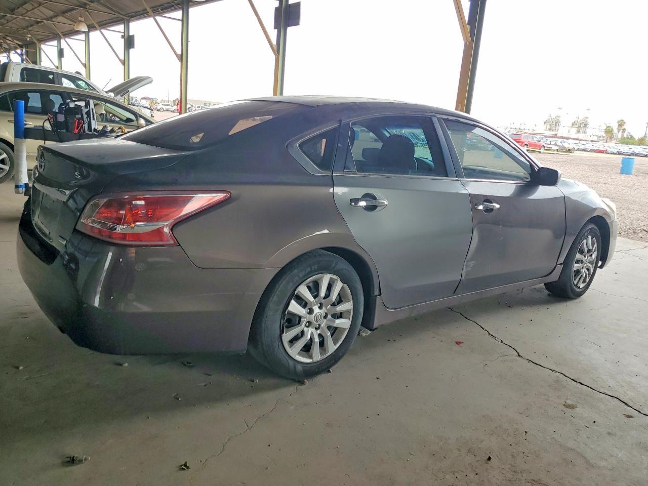 2013 Nissan Altima 2.5 - Image 3