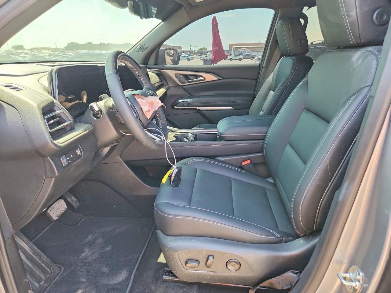2026 Chev Traverse L - Фото 7