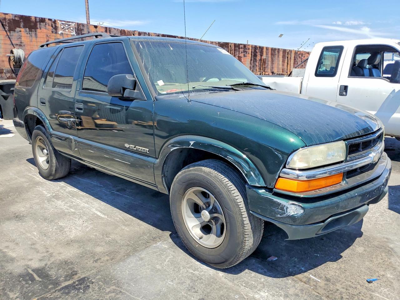 2002 Chevrolet Blazer - Image 4