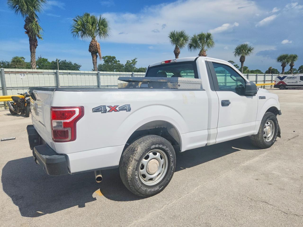 2019 Ford F150 - Фото 3