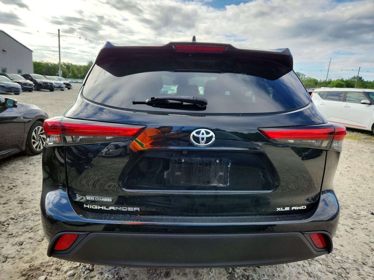 2020 Toyota Highlander Xle - Image 6