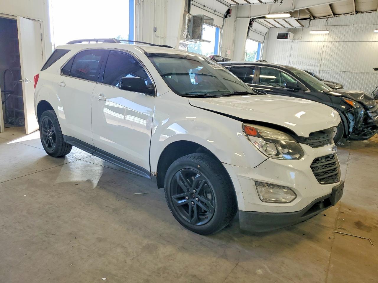2017 Chevrolet Equinox Lt - Image 4