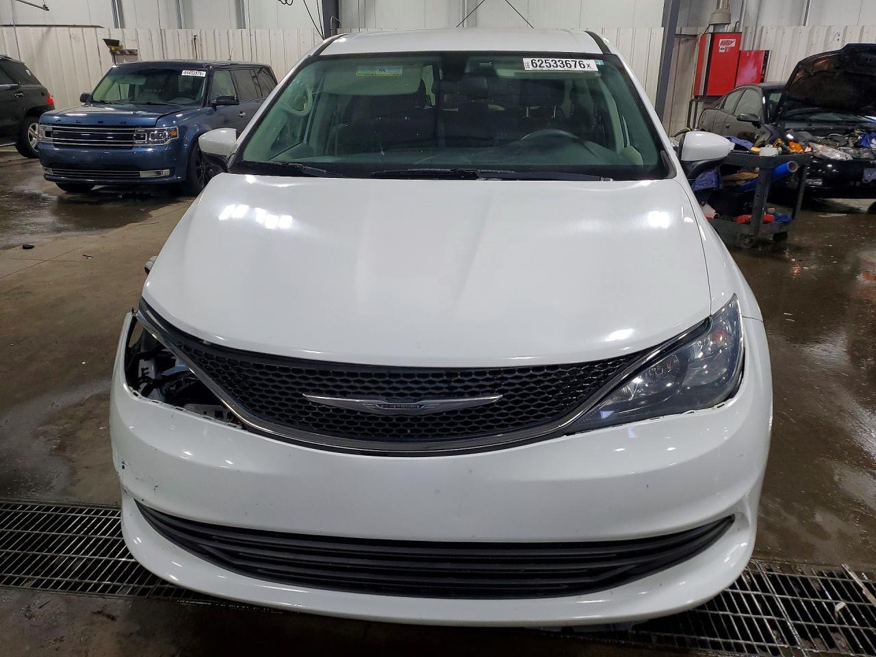 2018 Chrysler Pacifica Lx - Фото 5