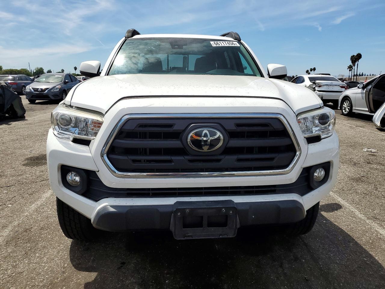 2019 Toyota Tacoma Sr5 V6 - Image 5