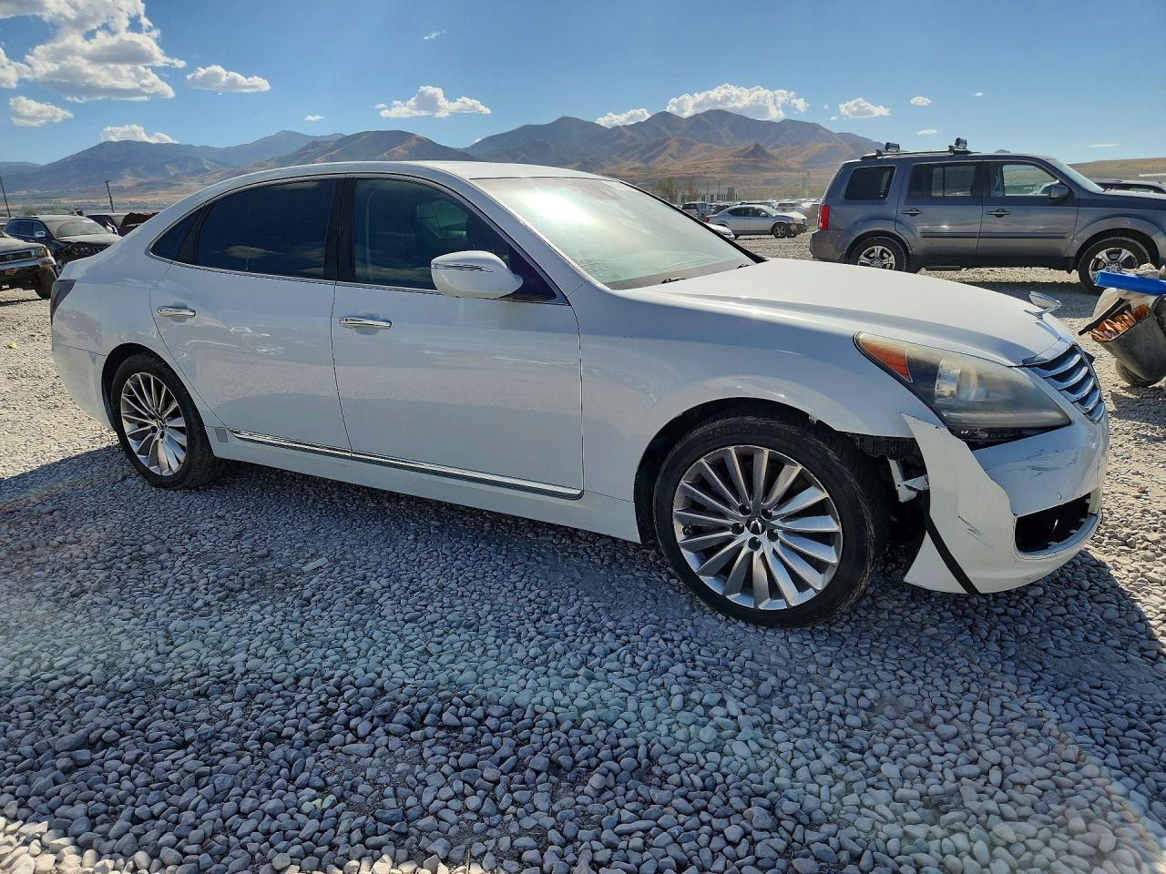 2014 Hyundai Equus Gls (Middle Level) - Image 4