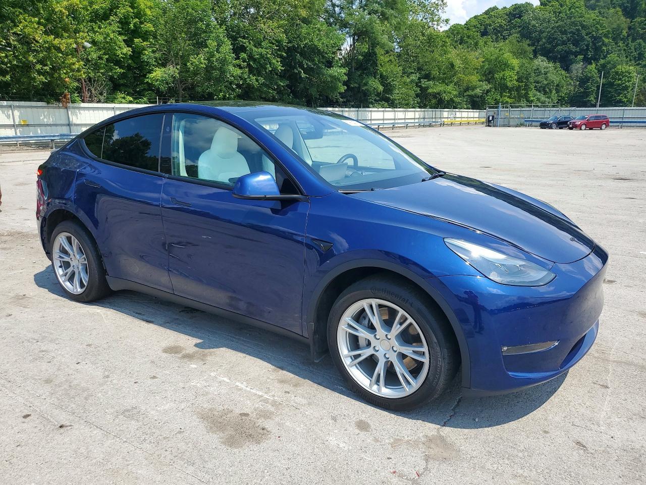 2023 Tesla Model Y - Фото 4