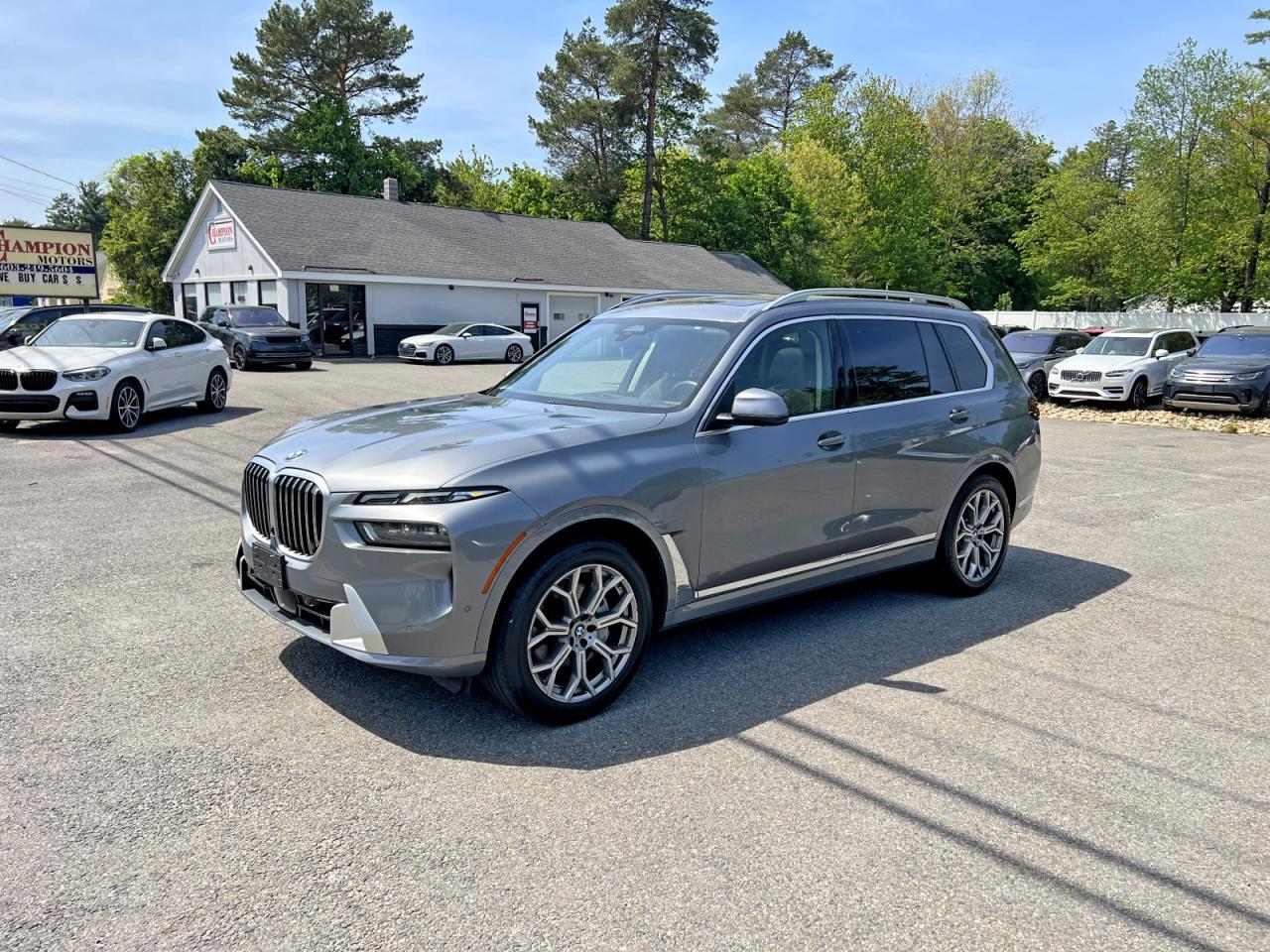 2024 BMW X7 xDrive40I - Image 2