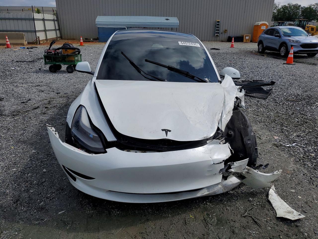 2023 Tesla Model 3 - Image 5
