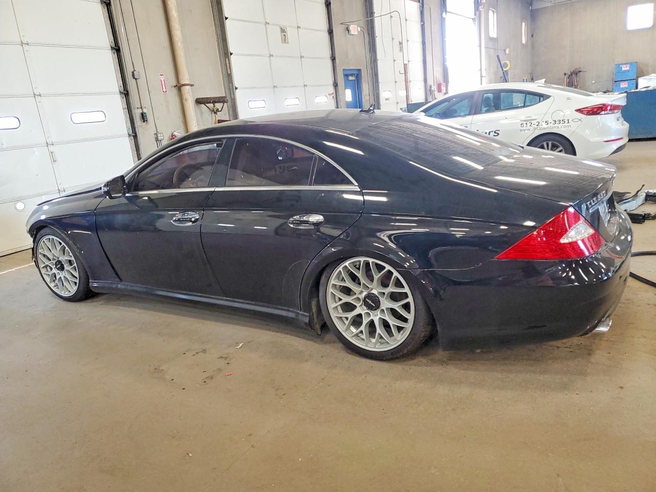 2011 Mercedes-Benz Cls 550 - Image 2