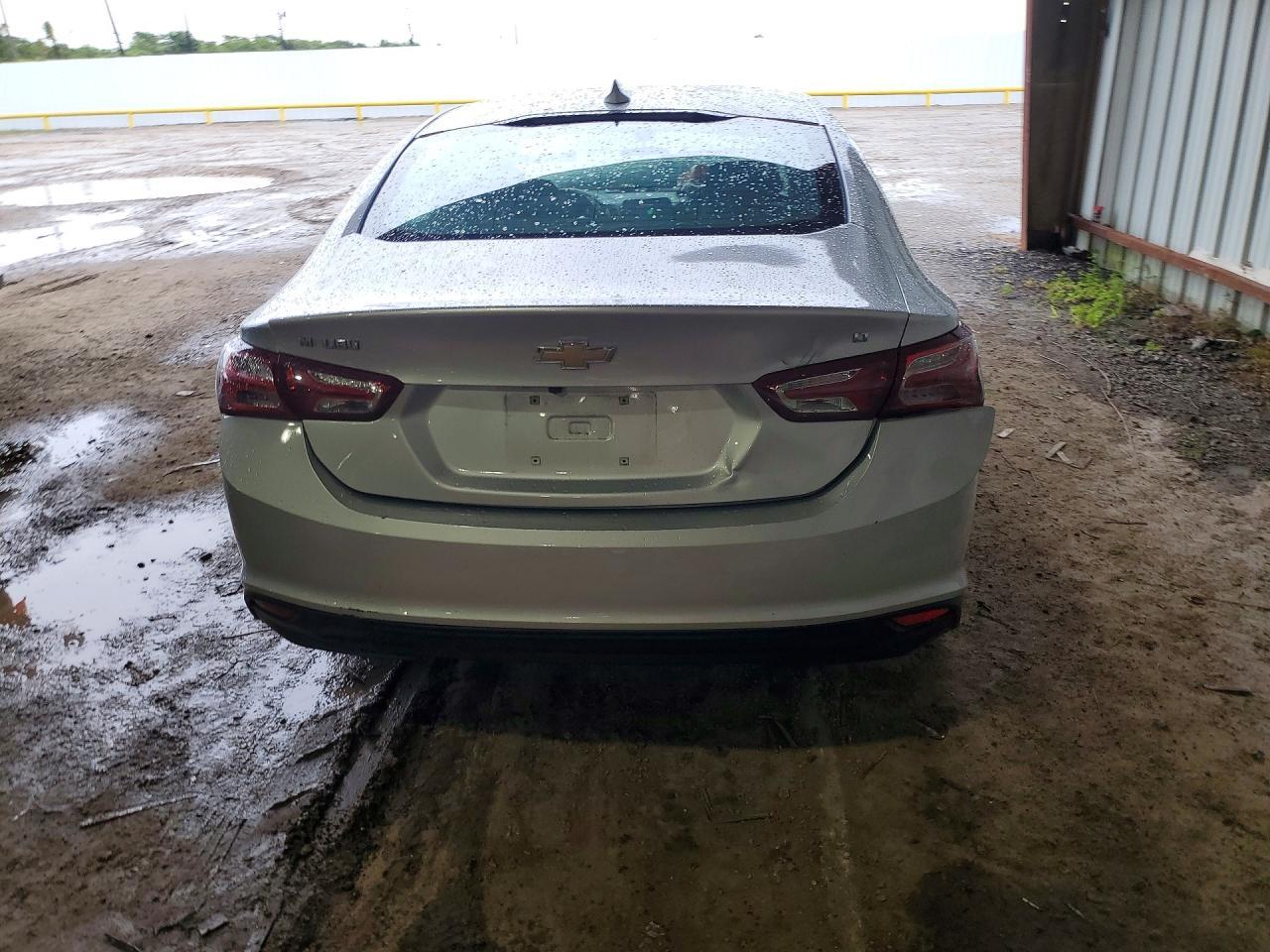 2022 Chevrolet Malibu Lt - Фото 6