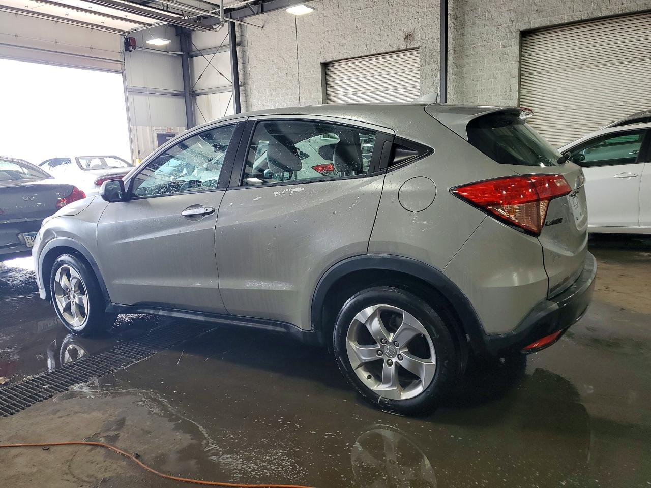 2018 Honda Hr-V Lx - Image 2
