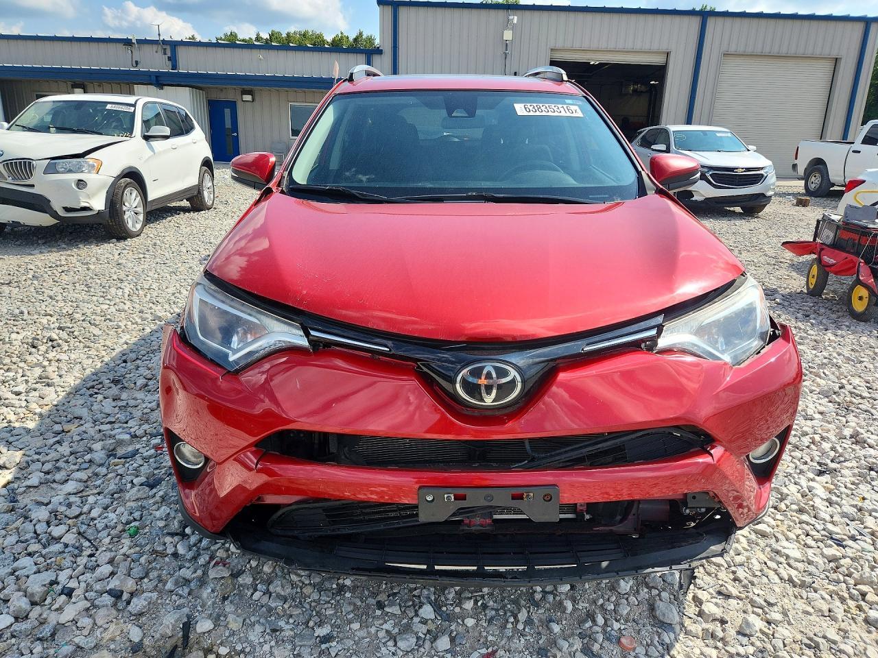 2017 Toyota Rav4 Xle - Image 5