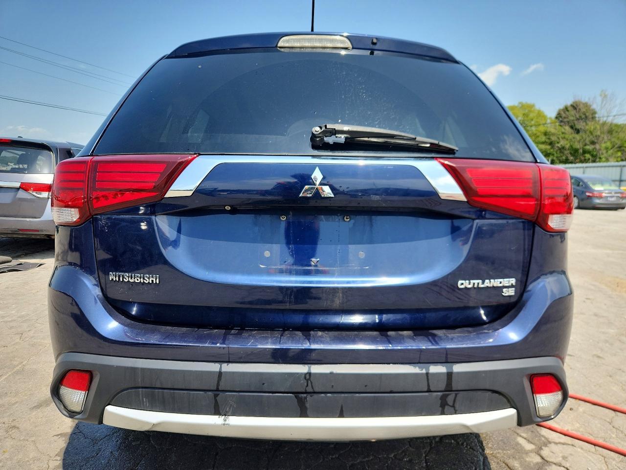2016 Mitsubishi Outlander Se - Image 6