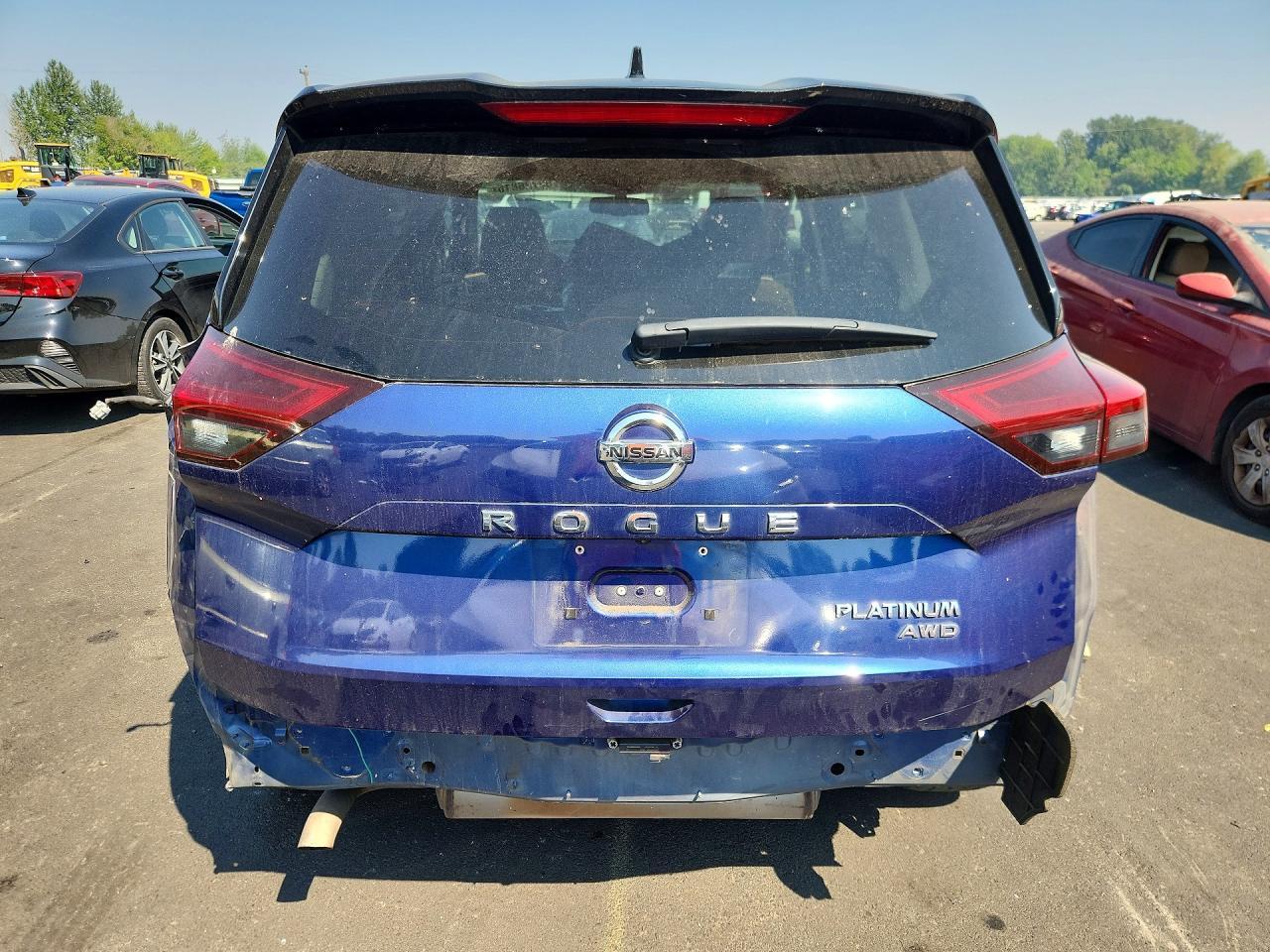 2021 Nissan Rogue Platinum - Фото 6