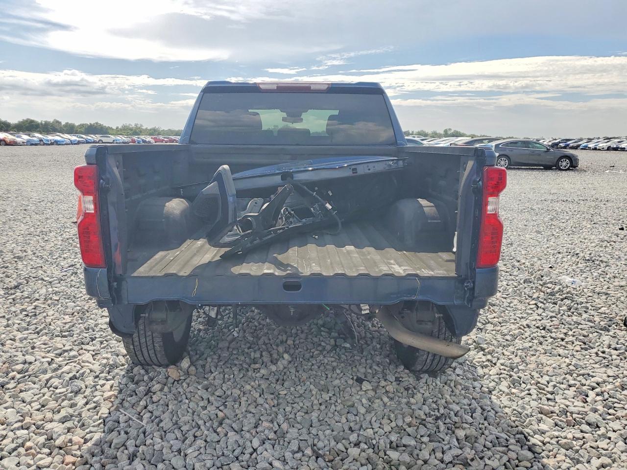 2023 Chevrolet Silverado C1500 Custom - Фото 6