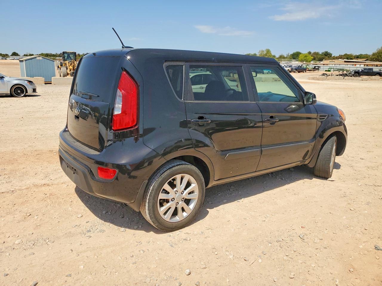 2013 Kia Soul + - Фото 3