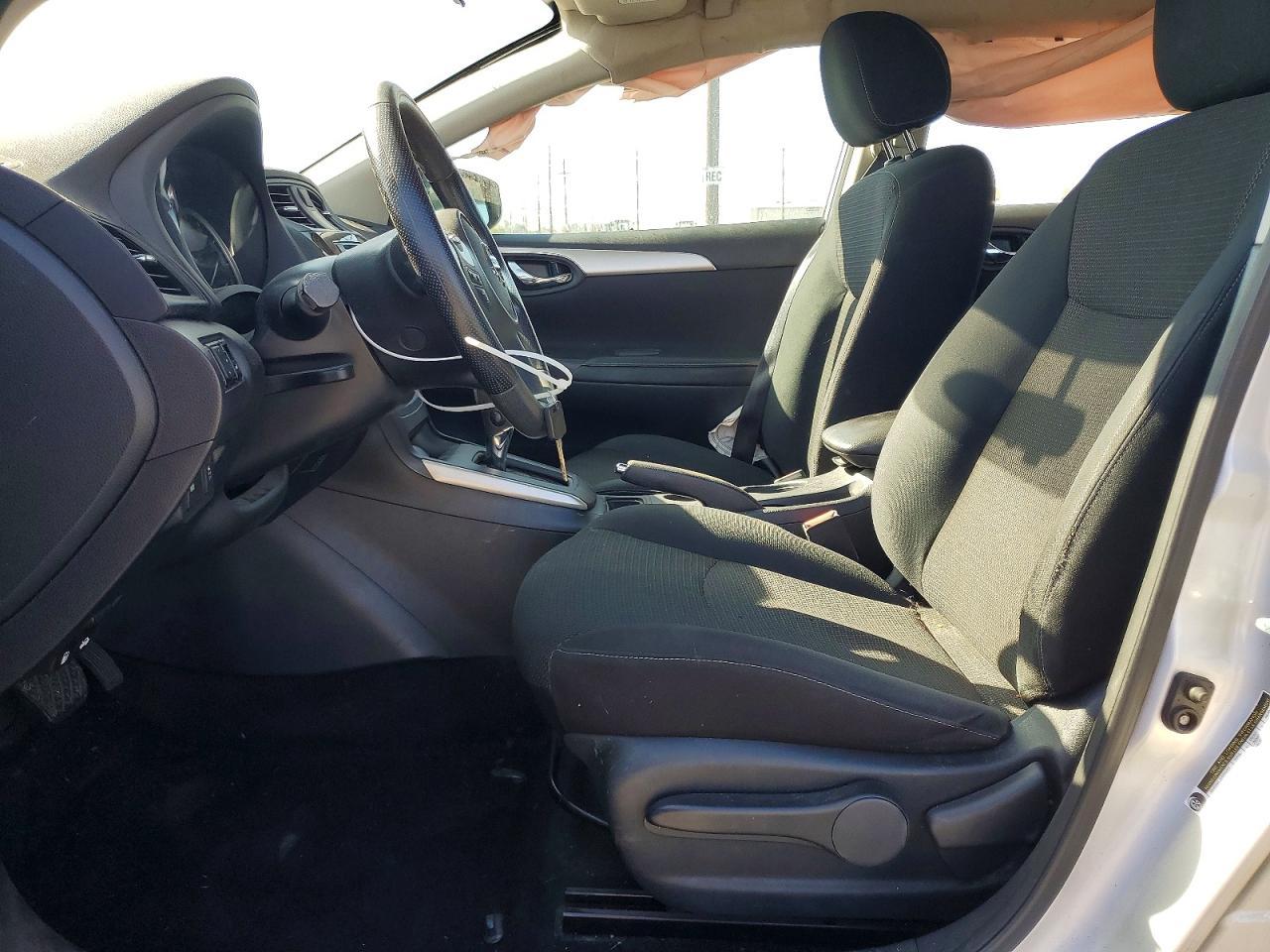 2019 Nissan Sentra S - Image 7