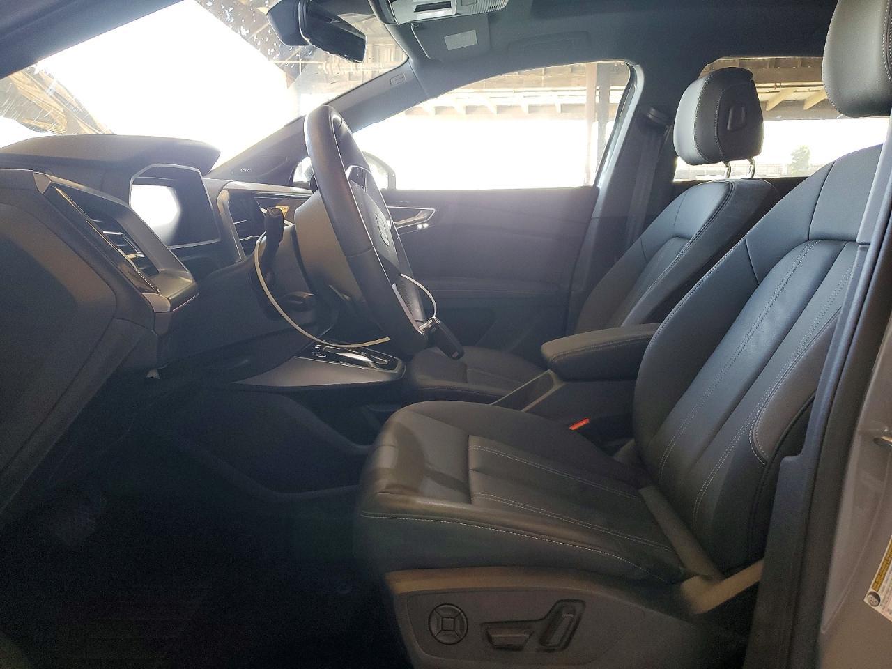 2025 Audi Q4 E-Tron Premium Plus - Фото 7